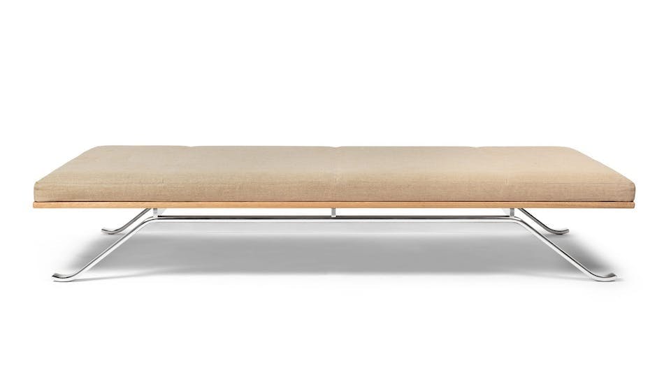 Daybed metallisk Daybed med metalliske detaljer